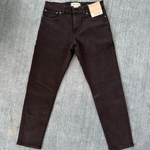 Black High-Waisted Jeans